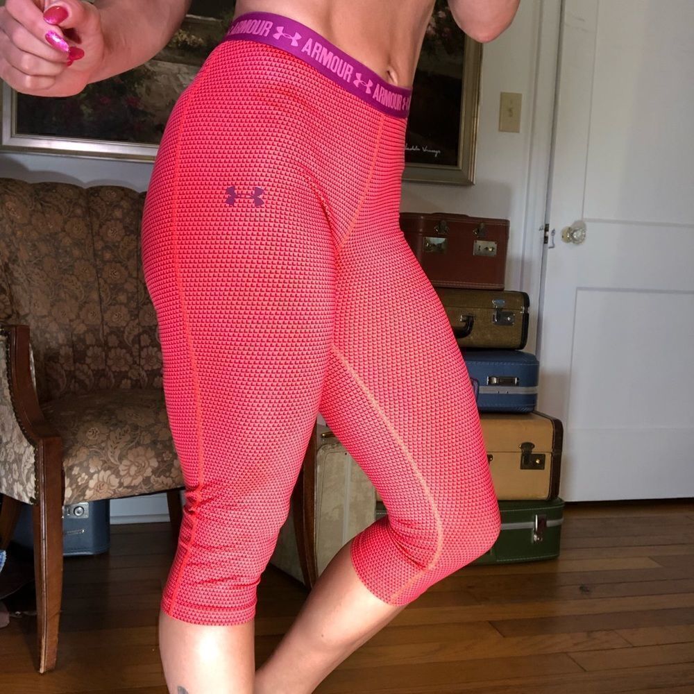Under Armour capris leggings workout pants